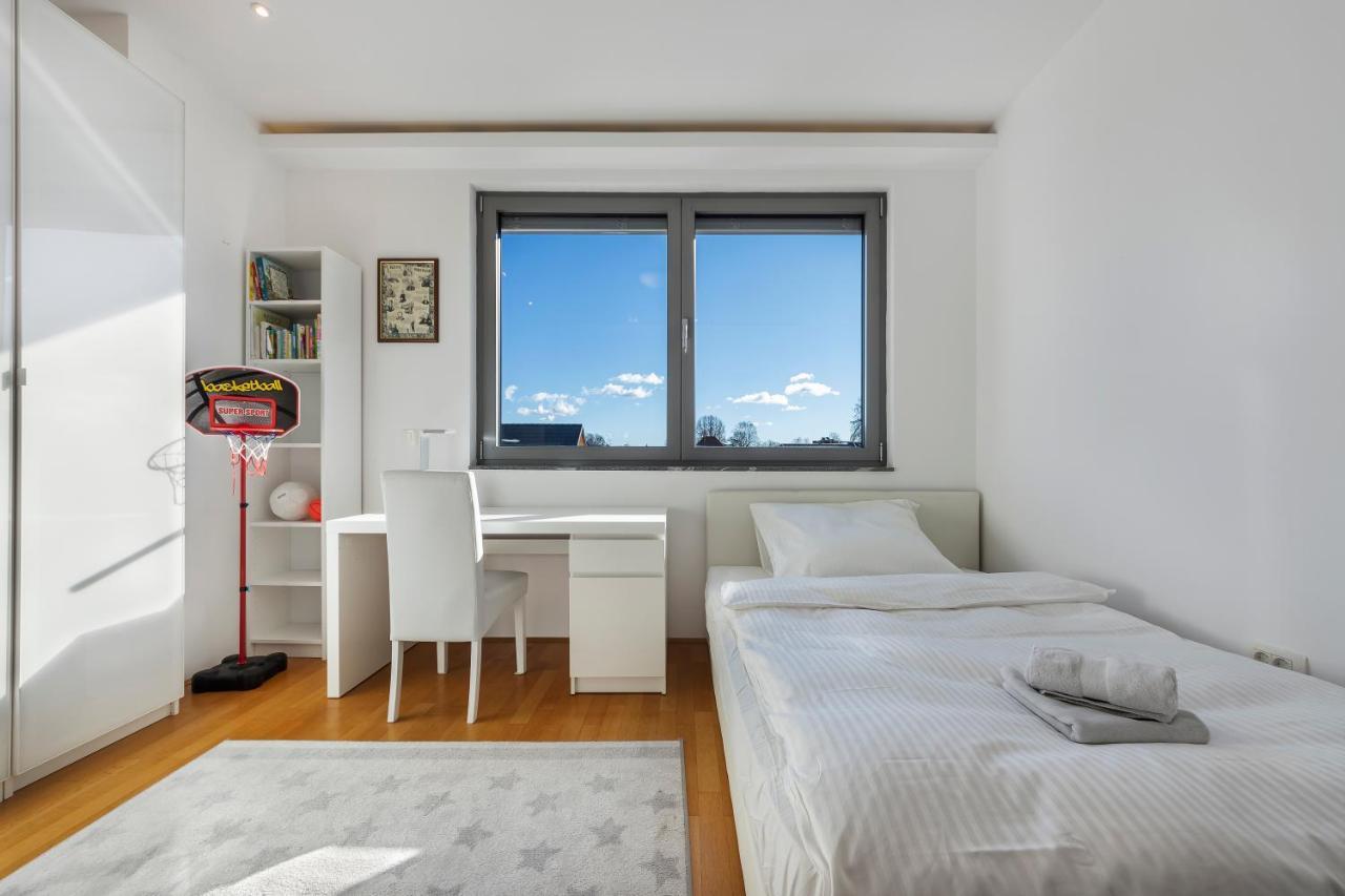Contemporary Apartment With Rooftop Terrace In Maribor Eksteriør bilde
