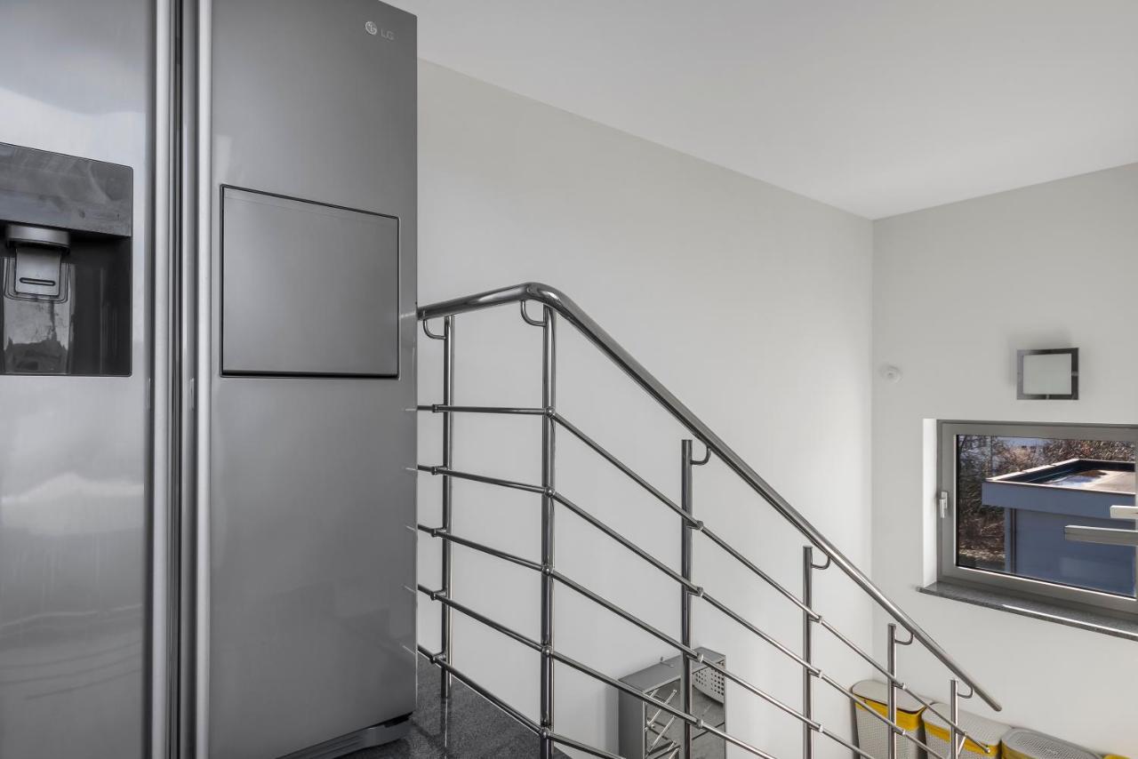 Contemporary Apartment With Rooftop Terrace In Maribor Eksteriør bilde