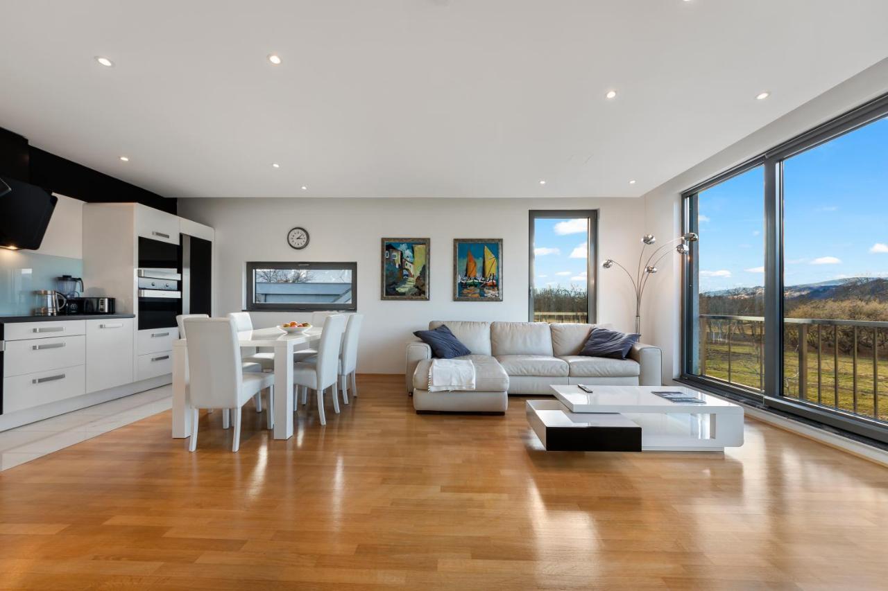 Contemporary Apartment With Rooftop Terrace In Maribor Eksteriør bilde