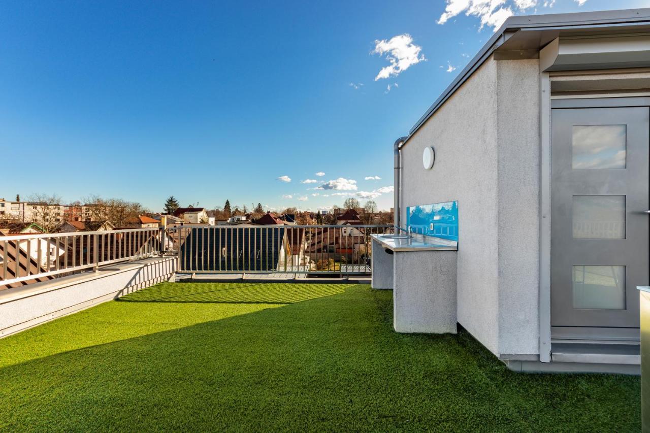 Contemporary Apartment With Rooftop Terrace In Maribor Eksteriør bilde
